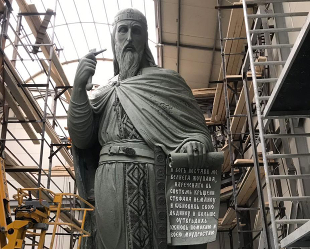 Још се чека долазак шлепера из Русије: Корона се испречила споменику Стефану Немањи